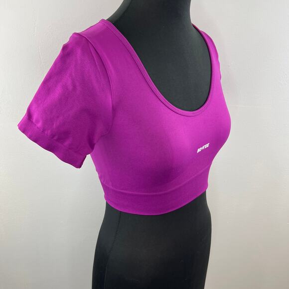 BO+TEE Scoop Neck Seamless Short Sleeve Top in Purple Cropped Fitted Gym  M - Picture 3 of 7